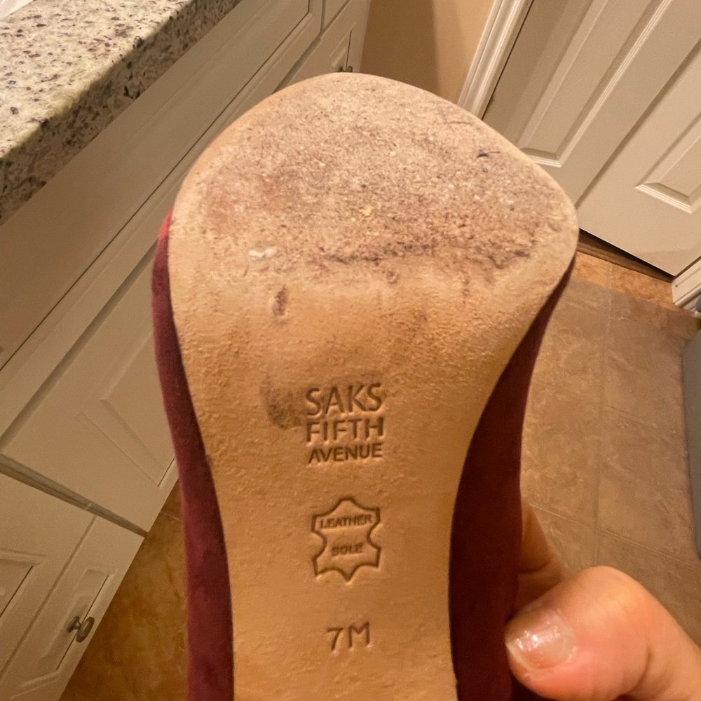 FREE! Saks Fifth Avenue Red Heels - FREE With any purchase! - Picture 10 of 10